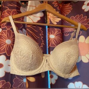 Lacey Push Up Demi  Cream Bra 38D
